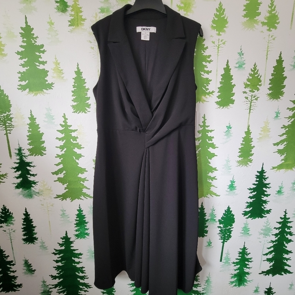 DKNY Black Sleeveless Waist   Gathering Dress.